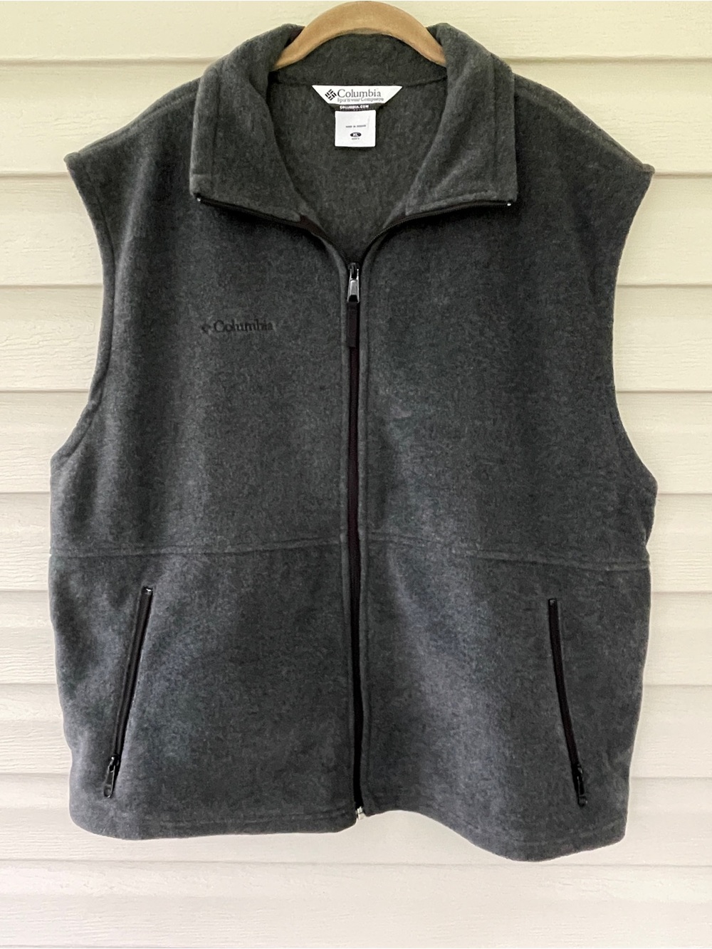 Columbia Men’s Charcoal Gray Fleece Vest - Full Zip Size X-Large
